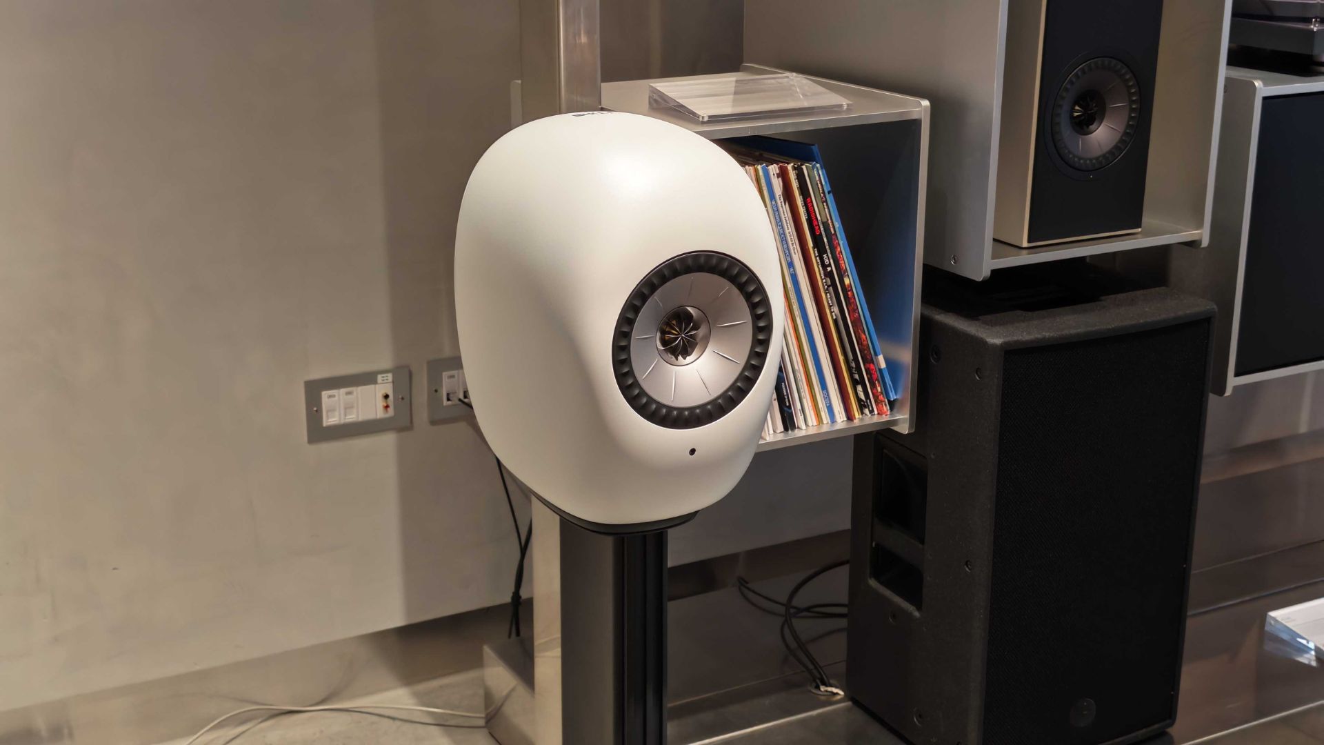 So sánh loa bookshelf Hi-Fi cao cấp: Arendal 1528, KEF LS Luxe và Richter Dragon S7