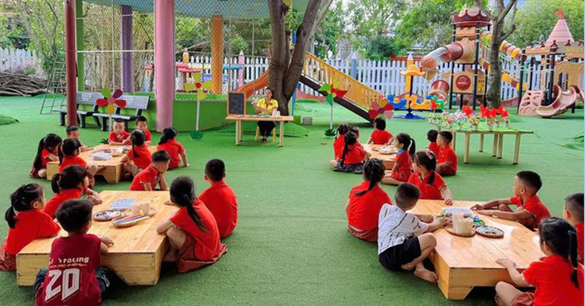 Trẻ 5-6 tuổi được miễn, giảm học phí mầm non: Cha mẹ cần chuẩn bị gì?