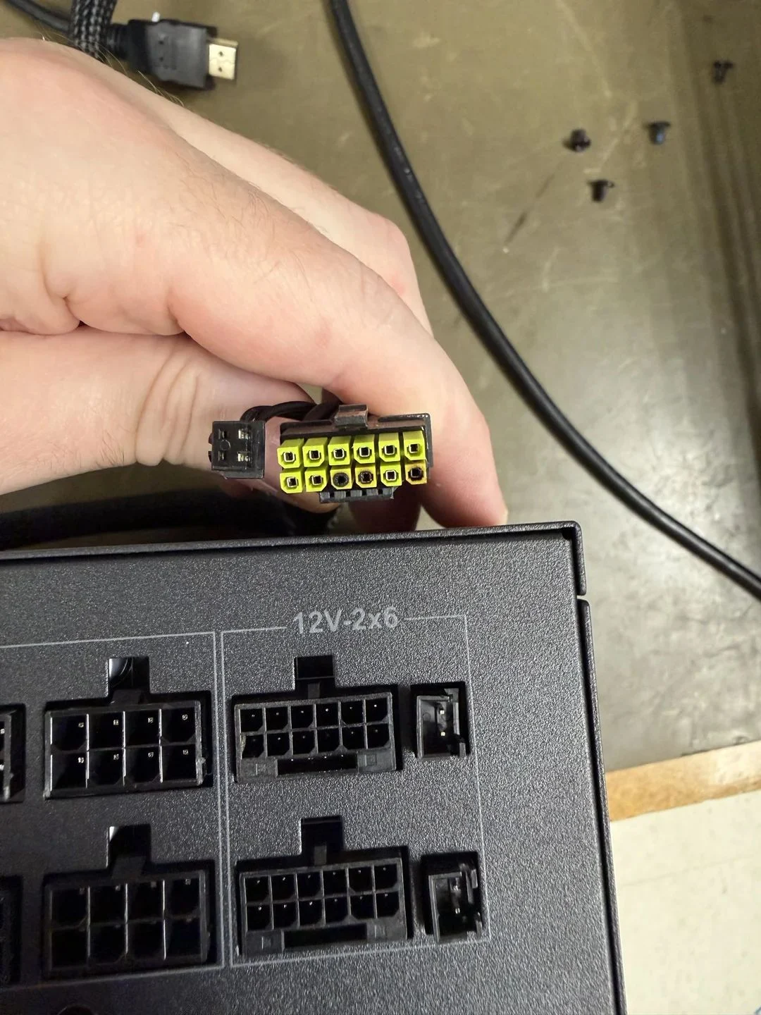 GPU Power Connector Meleleh: Amaran Serius Untuk Para PC Builder