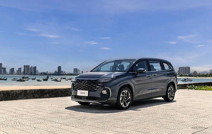 Hyundai Custin: MPV 7 chỗ tầm trung đáng mua cho gia đình