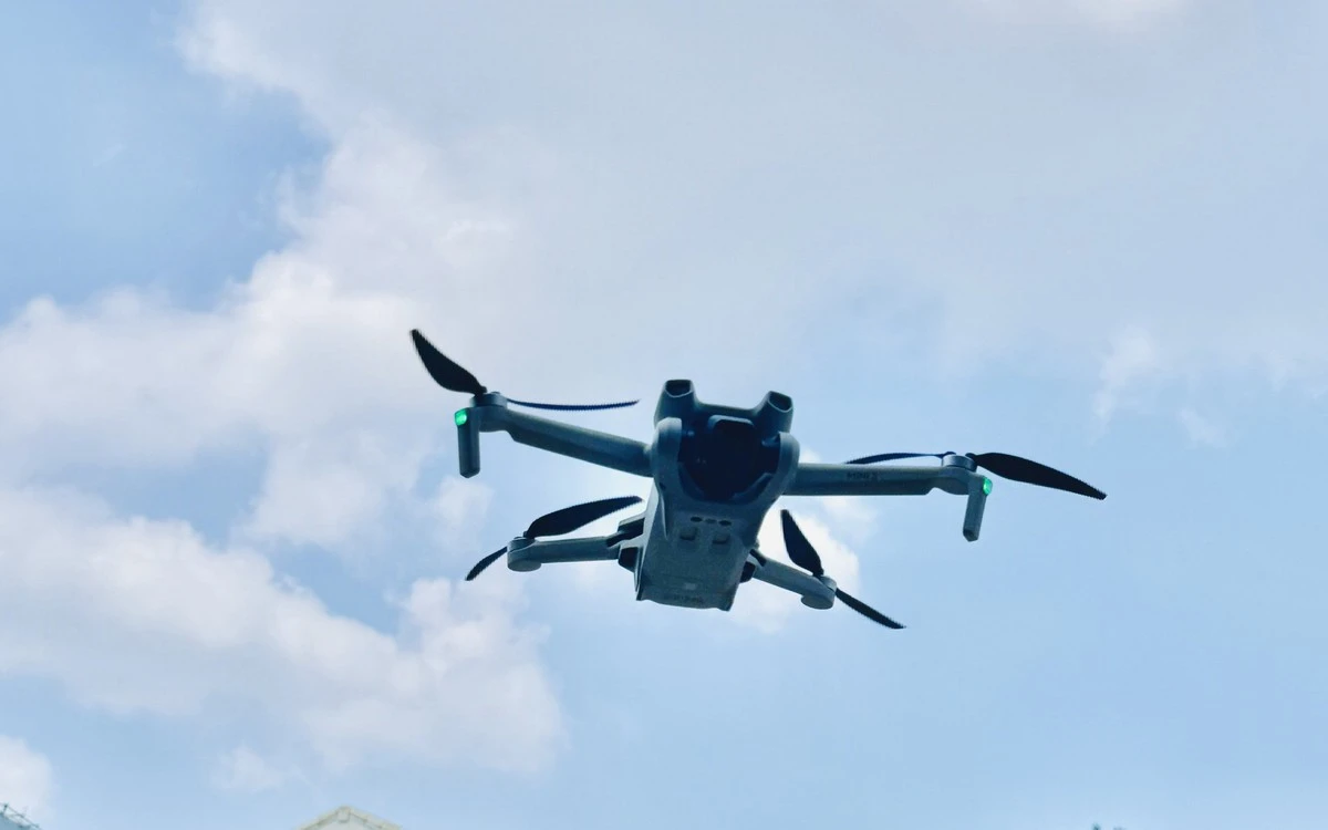 Chế áp drone sân bay: Khi Tân Sơn Nhất siết chặt bầu trời thấp