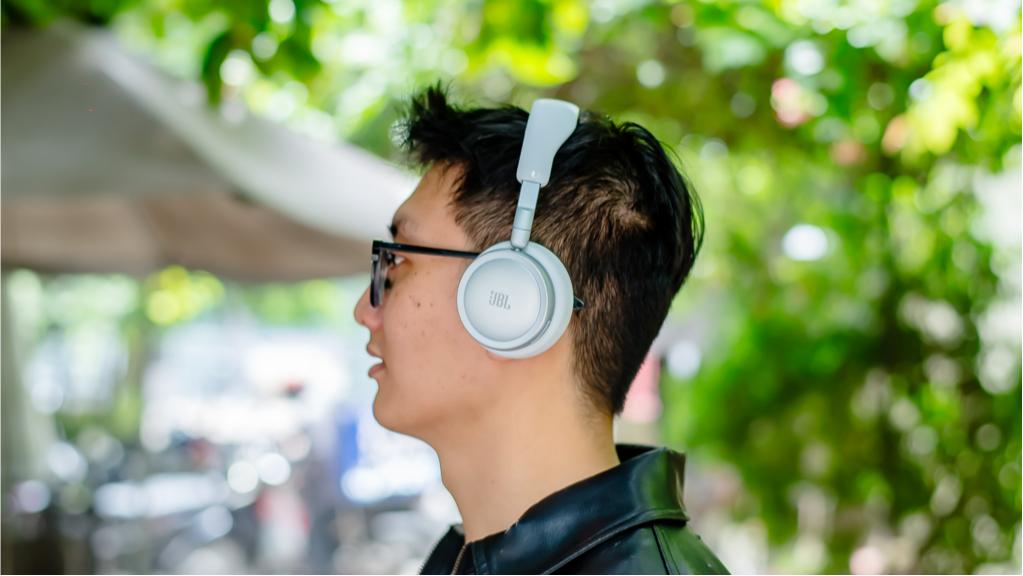 JBL Live 680NC: Tai nghe LDAC không dây có đáng cho audiophile?