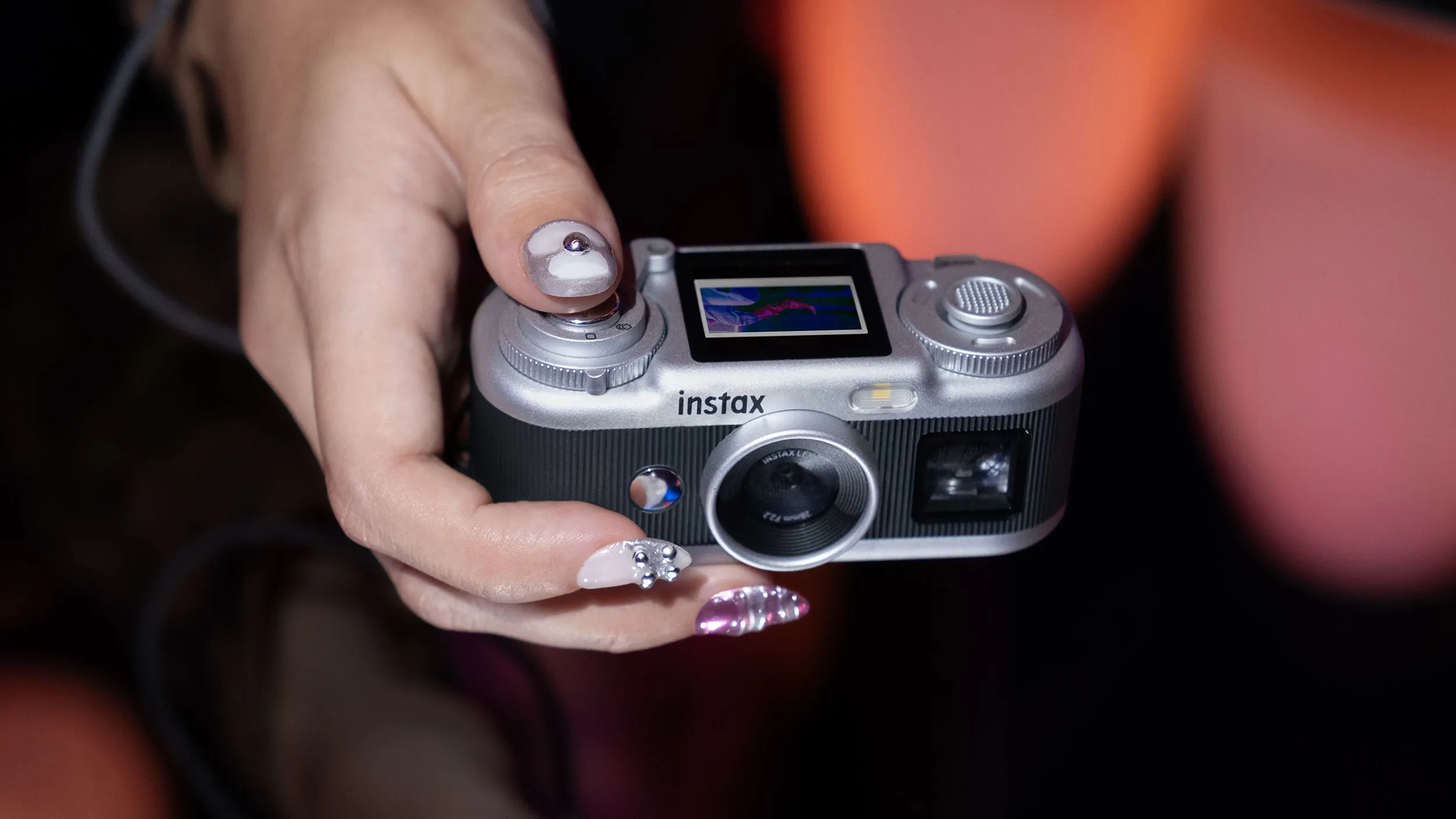 Instax Pal 2 và Link Wide 2: bộ đôi số mang hồn máy film
