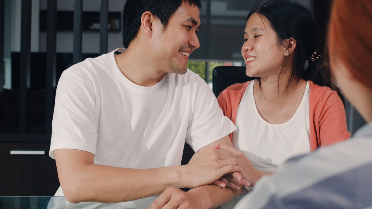 Tại sao bố mẹ khỏe mạnh vẫn sinh con mắc bệnh di truyền?