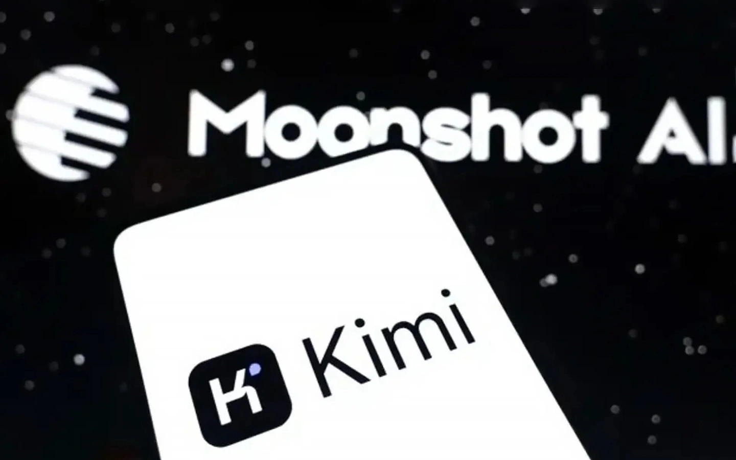 Kimi AI bị tố âm thầm dùng Claude: hồi chuông cảnh báo về an niệm dữ liệu AI