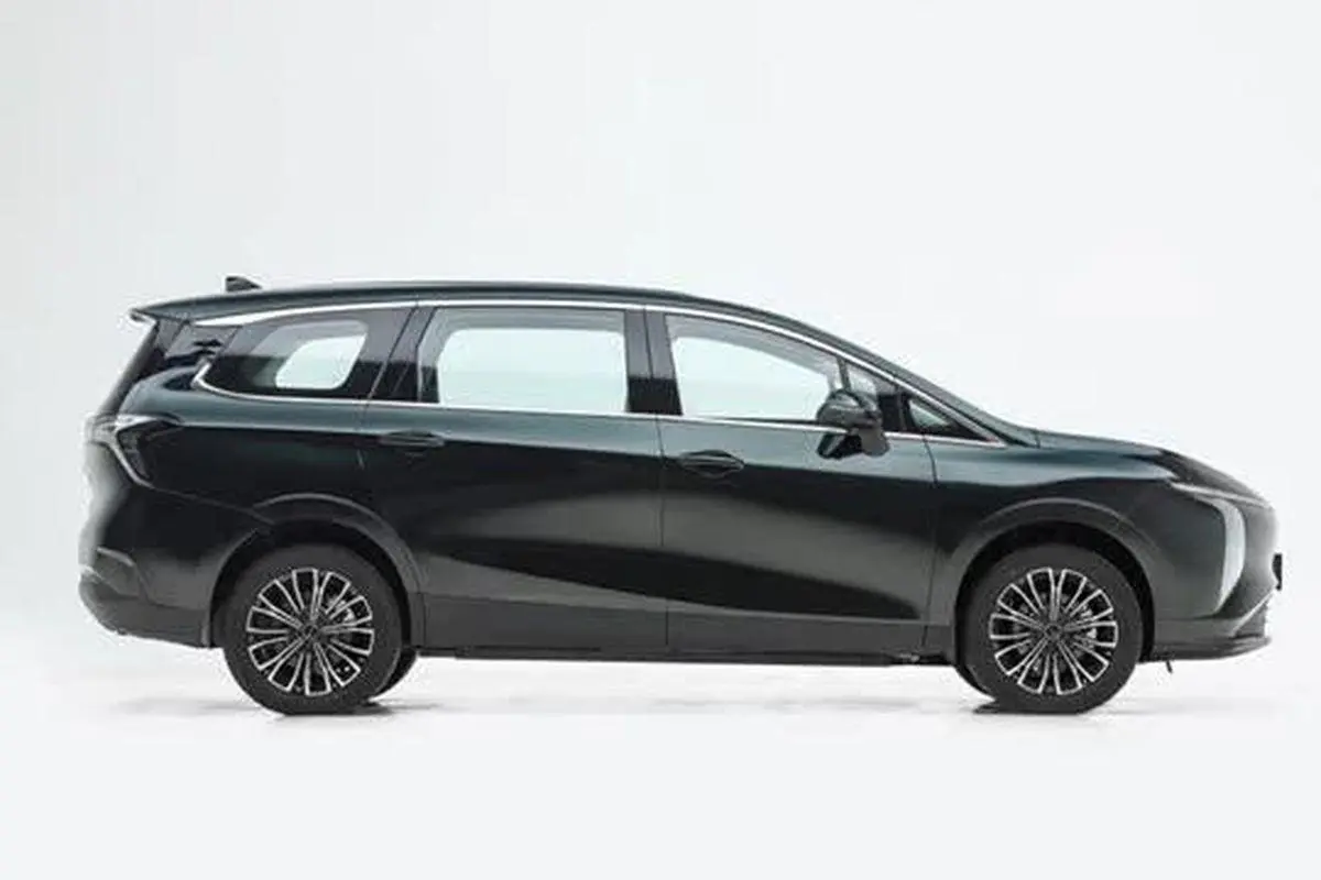 MPV điện 6 chỗ giá rẻ: Có đủ sức thách thức Toyota Innova?