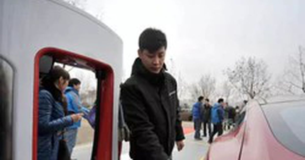Tesla lập công ty tại Việt Nam: hạ tầng sạc là nút thắt lớn nhất?