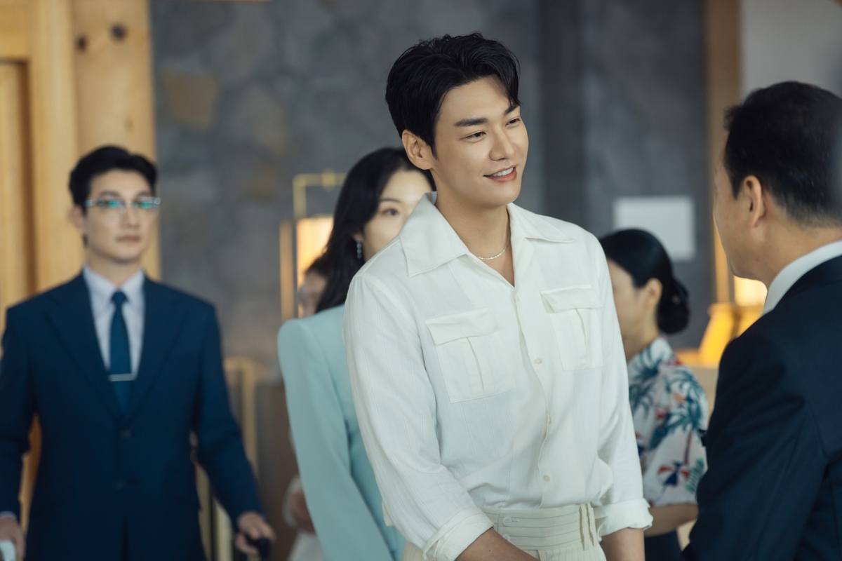 Trái tim nhân tạo gặp năng lực điện: rom-com mới của Netflix