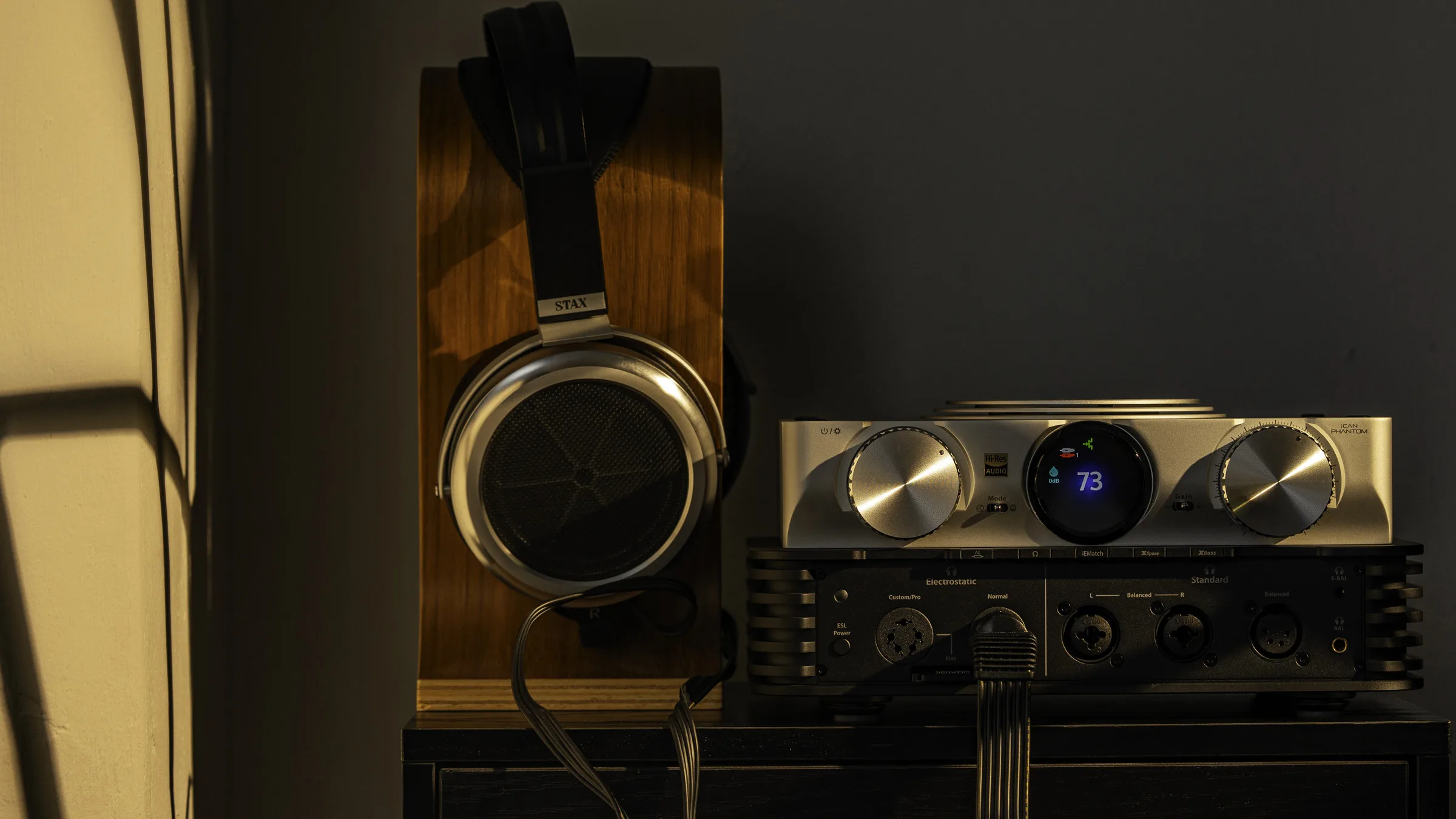 Feliks Audio Envy Zebrano và đối thủ Anh: ampli tai nghe 300B nào cho endgame?
