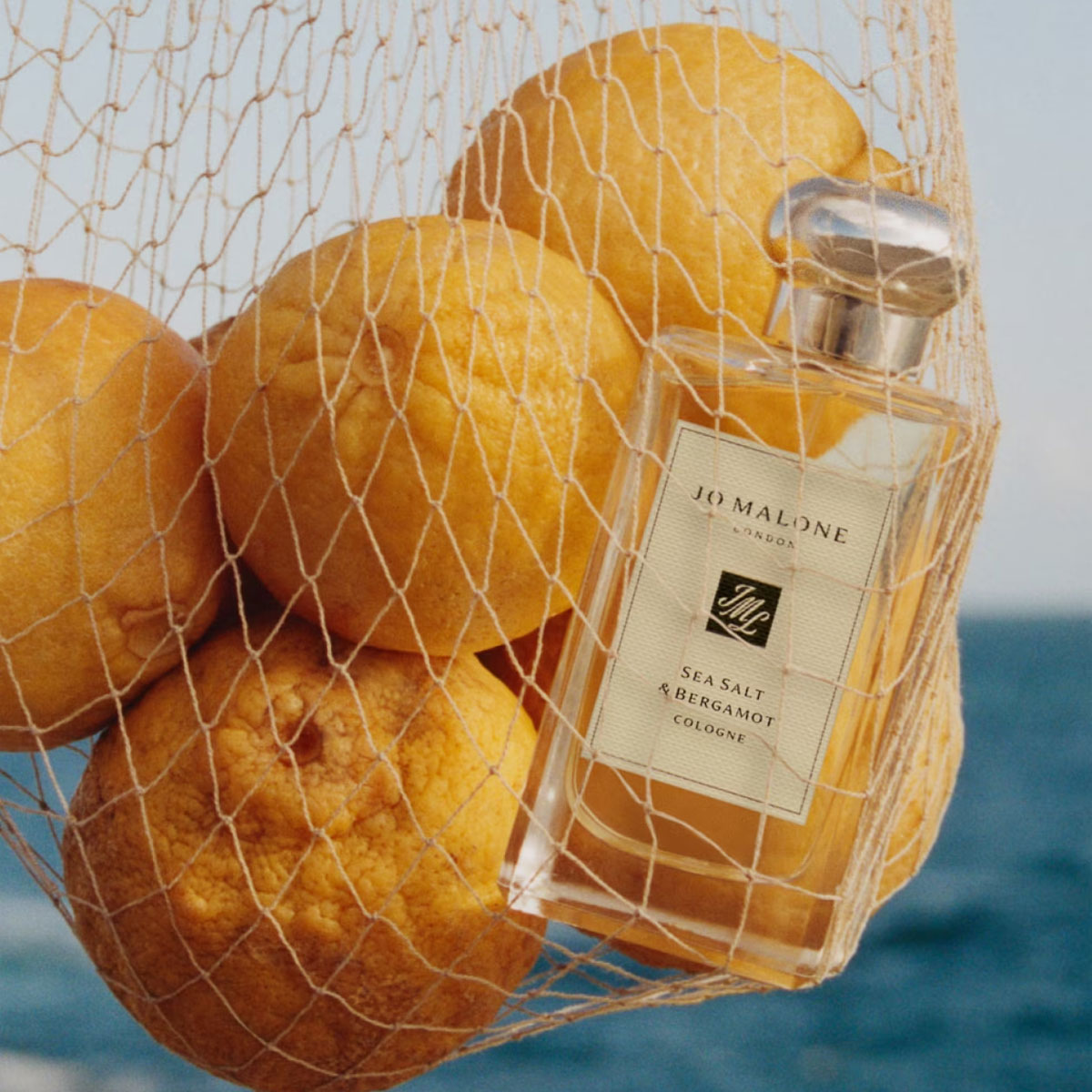 Panduan Lengkap Perfume Layering untuk Haruman Personal