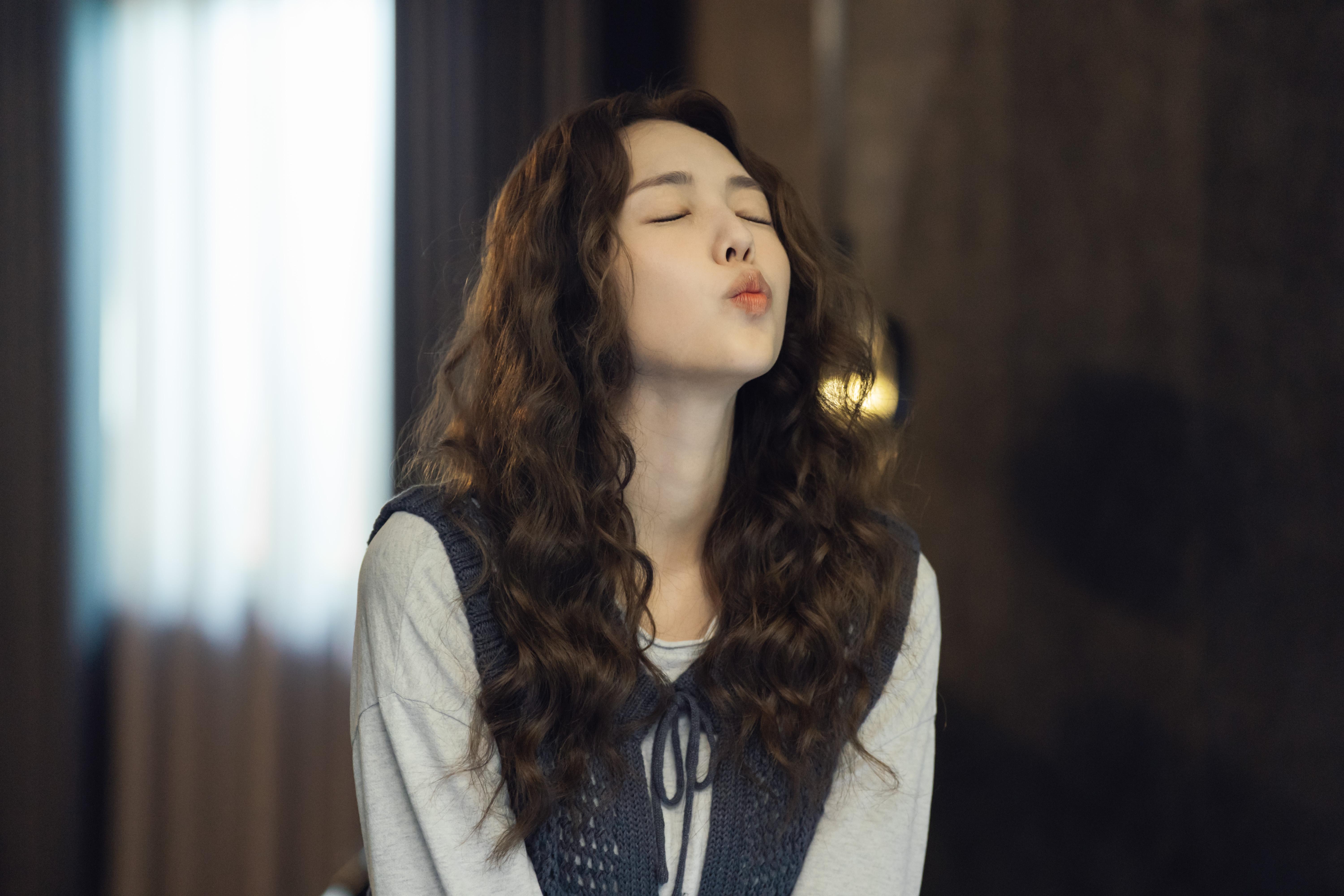 Trái tim nhân tạo gặp năng lực điện: vì sao ‘Take Charge of My Heart’ đáng mong đợi