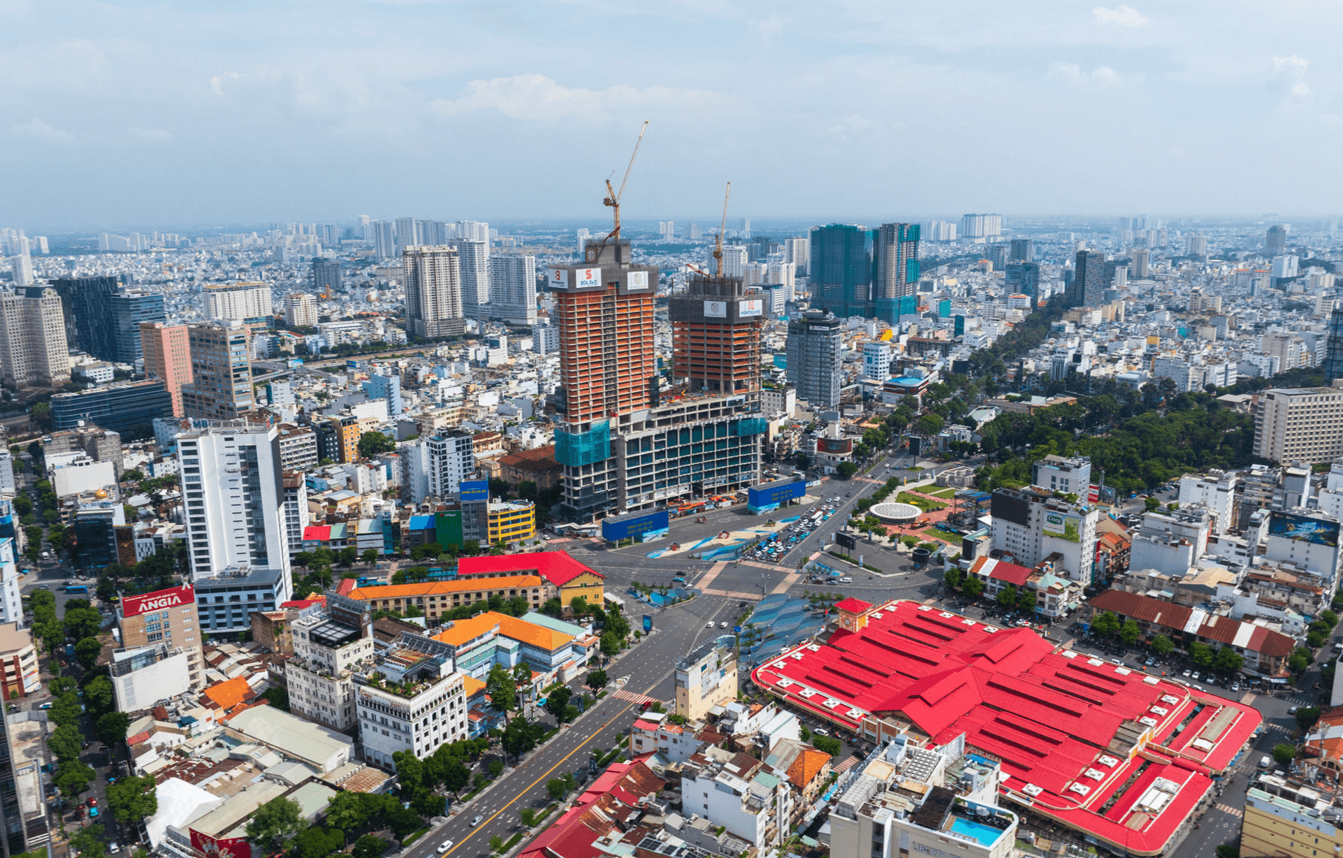 Tòa tháp đôi 235m và cuộc đua kiến trúc chọc trời