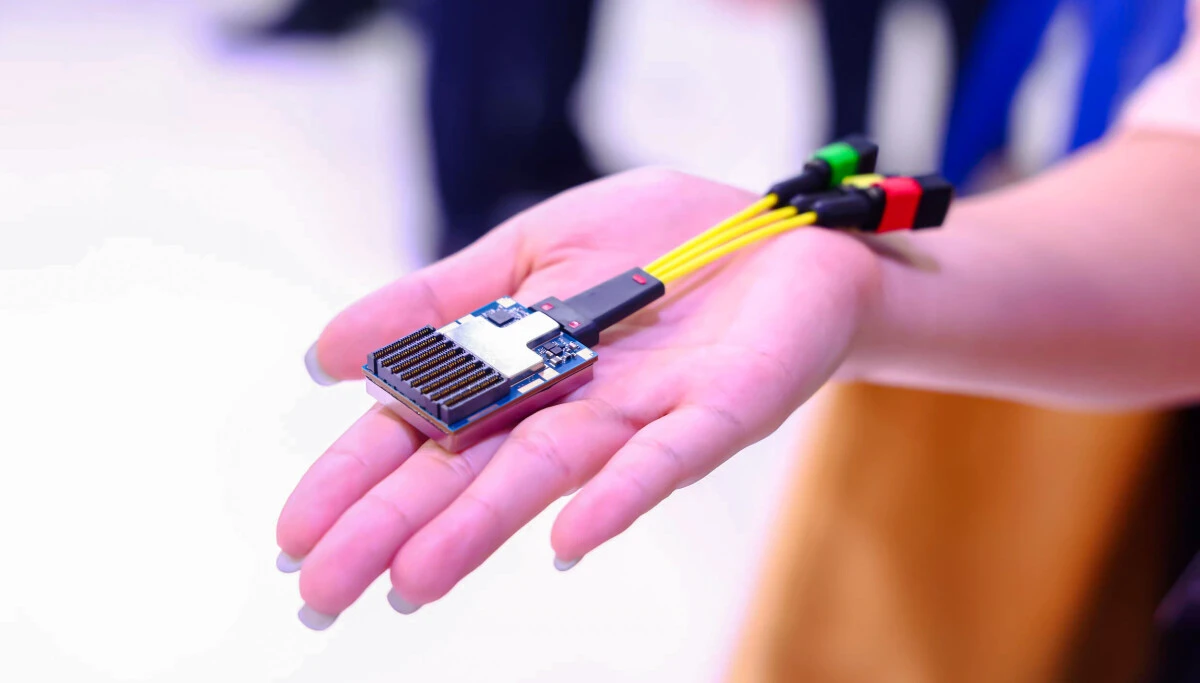 Cuộc đua kết nối quang cho AI: từ IEEE 1.6 Tbps đến CPO và NPO
