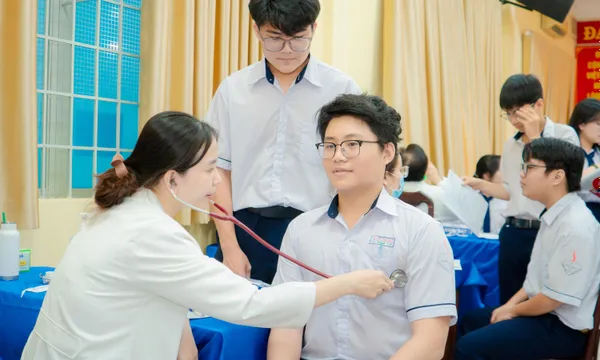 Khám sàng lọc học sinh bắt buộc: cơ hội vàng bảo vệ sức khỏe tâm thần