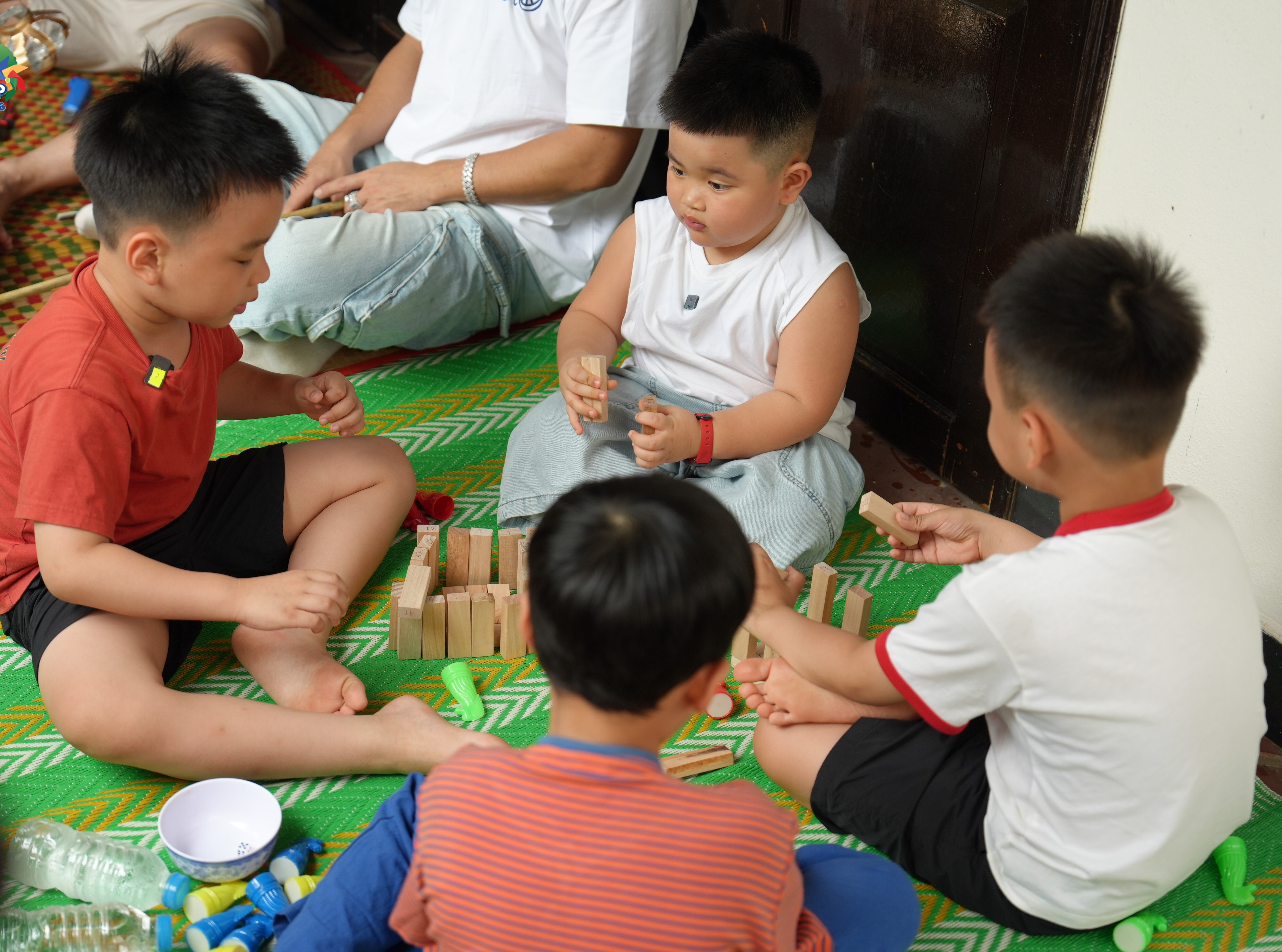 Những ông bố 8x-9x kể chuyện Trung thu tuổi thơ cùng con