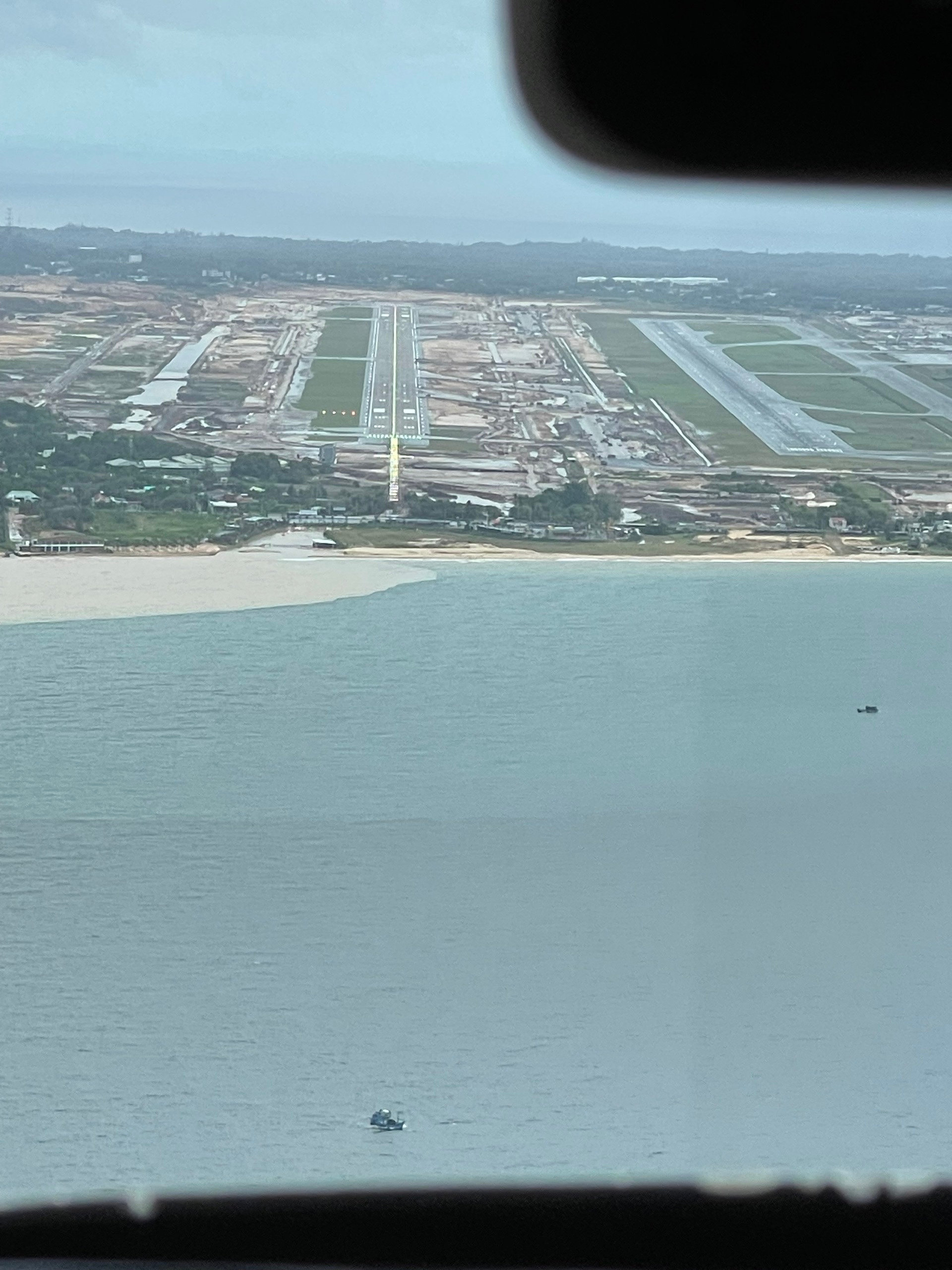 Sân bay Phú Quốc tăng tốc nâng cấp: Hành lý 8km và đường băng thứ 2 đổi cuộc chơi