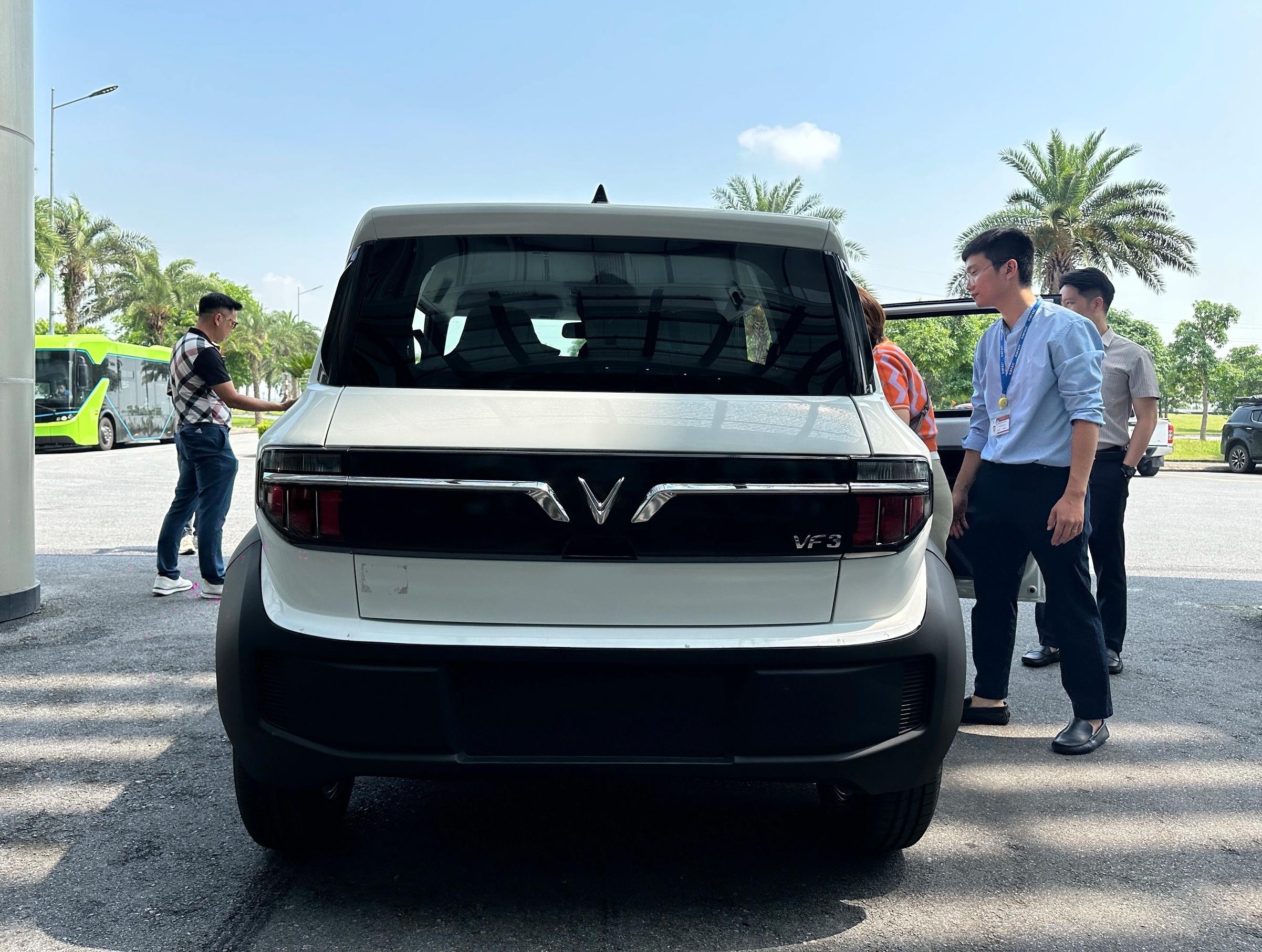 VinFast VF 5 và VF 3 cũ: mất giá bao nhiêu sau 2-3 năm?