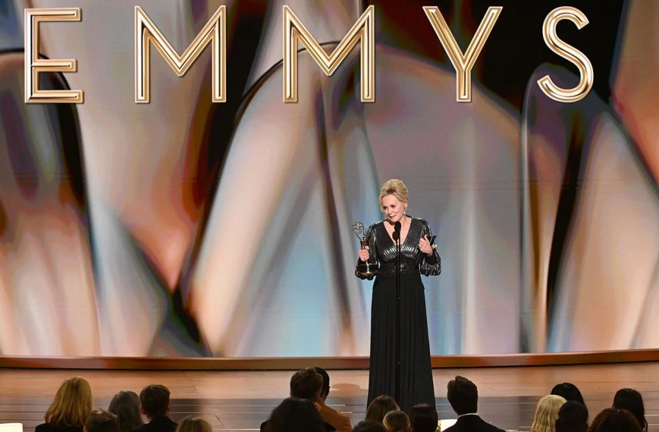 Jean Smart lập kỷ tích Emmy với ‘Widow’s Bay’ và cú bùng nổ của phim hài – kinh dị