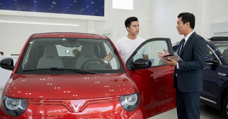Mua xe điện 0 đồng tiền mặt: chọn VF 2 hay VF MPV 7 cho gia đình?