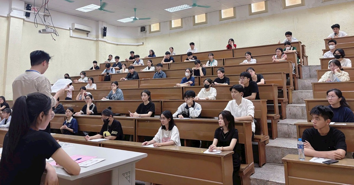 Từ thi giấy sang thi máy tính: Học sinh cần chuẩn bị gì?