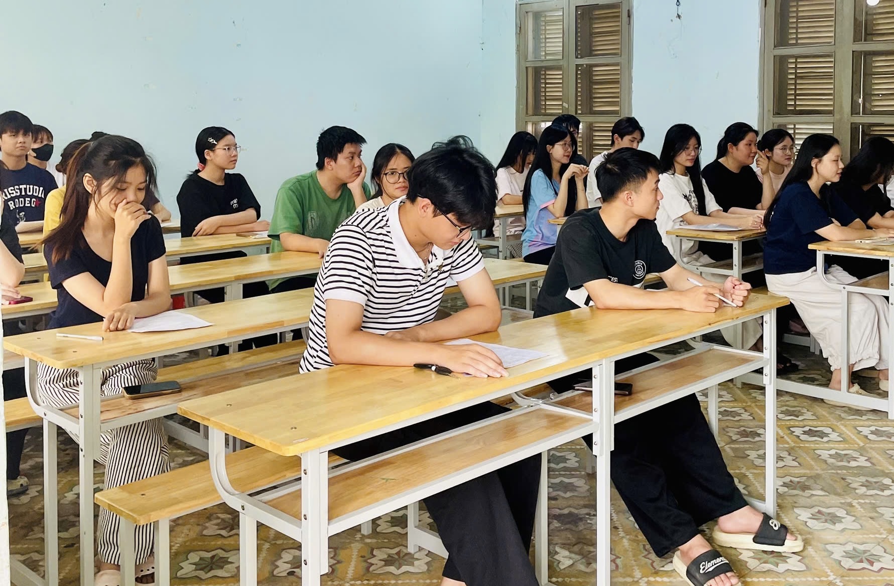 Lắp camera AI trong kỳ thi quốc gia: chống gian lận và nỗi lo quyền riêng tư