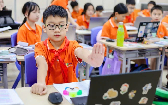 AI chính thức bước vào lớp học: Trường phổ thông chuẩn bị ra sao?