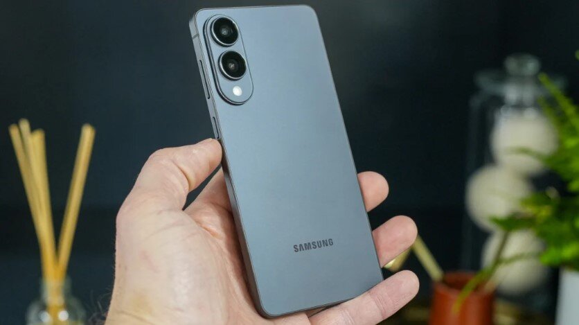 Flagship Android giảm giá tháng 9: Đáng nâng cấp không?