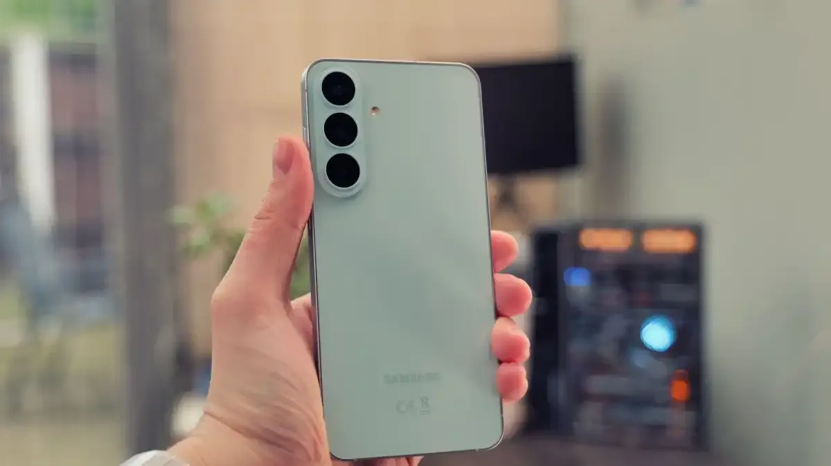 Samsung Galaxy S26 FE: Chiếc Fan Edition có đáng nâng cấp?