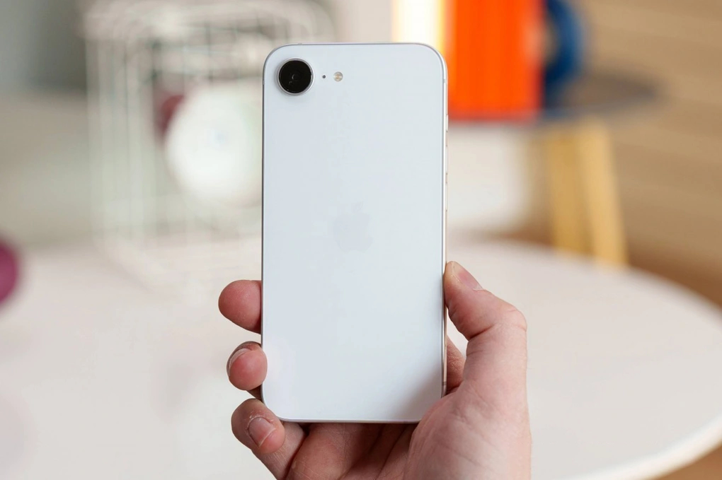iPhone giảm giá xuống 13 triệu đồng: nên mua ngay mẫu nào?