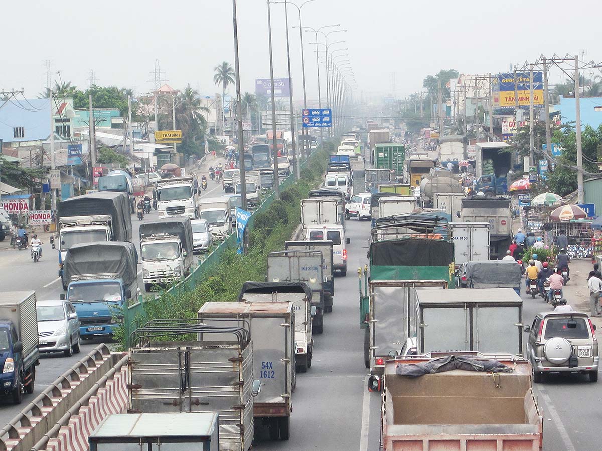 Hạ tầng kết nối yếu khiến khu công nghiệp mất điểm trong mắt nhà đầu tư