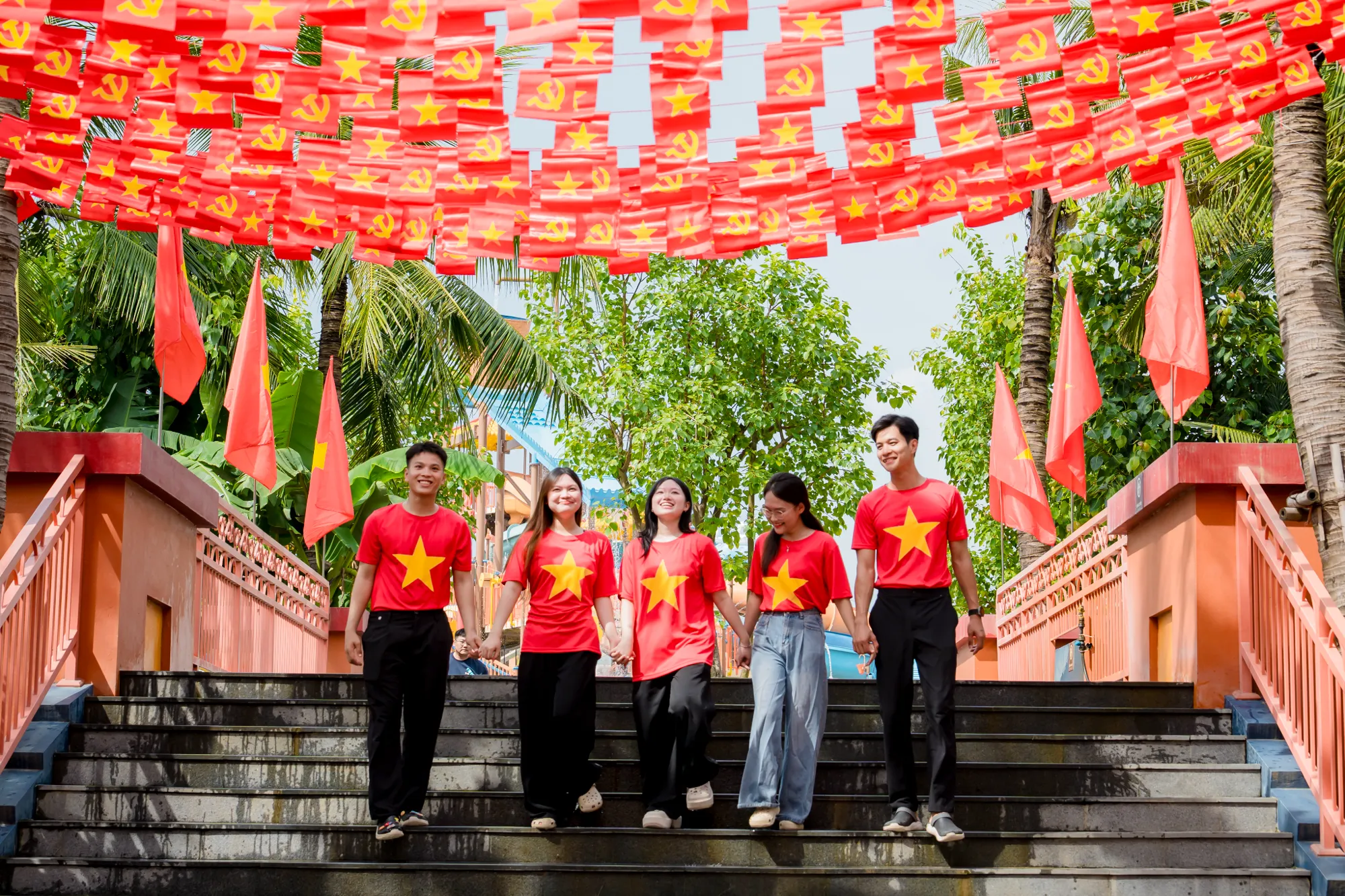 Lộ trình du lịch tăng trưởng hai con số: từ bản lề đến bứt phá