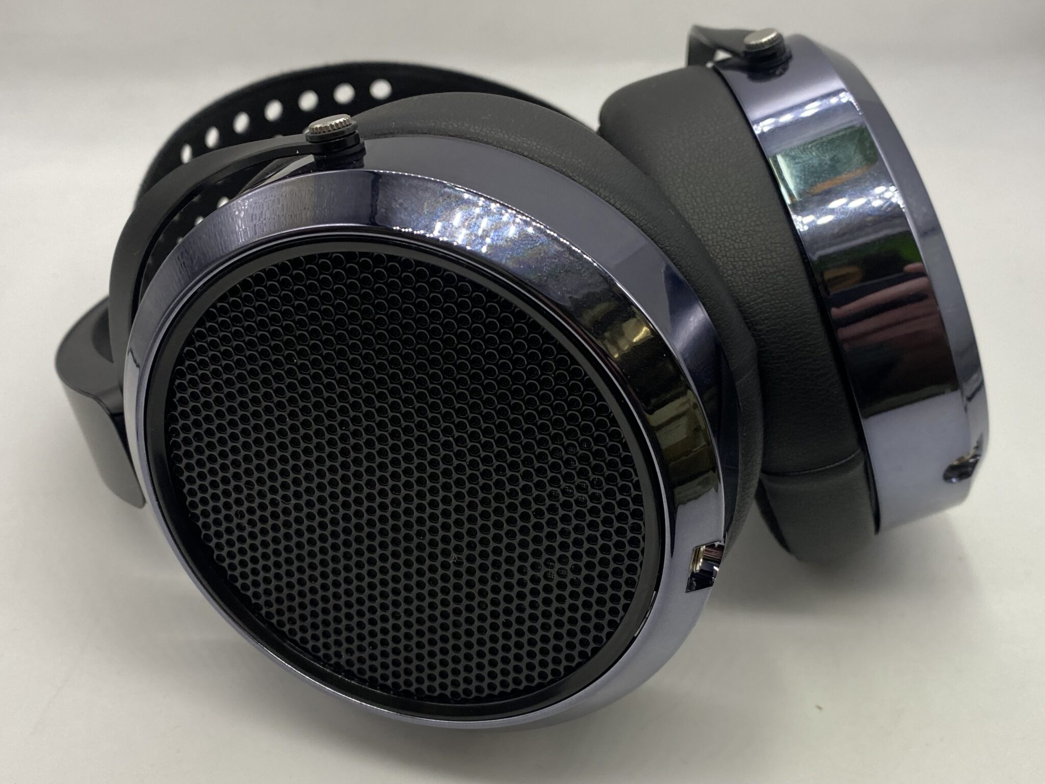 HiFiMAN HE6 Remastered: tai nghe planar magnetic cho audiophile khó tính