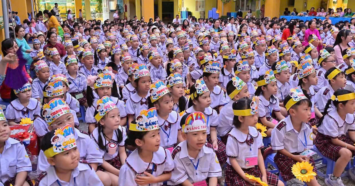Không thu quỹ phụ huynh: bước ngoặt giảm áp lực tài chính
