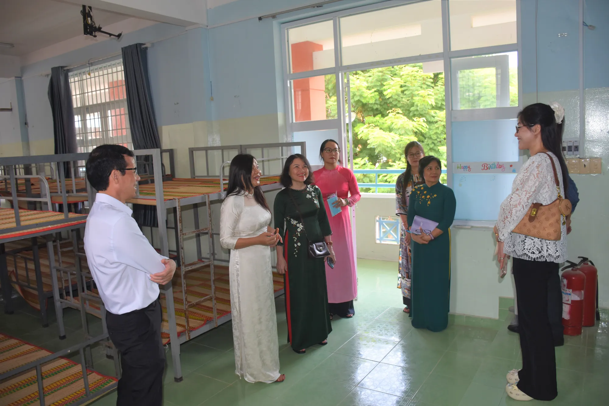 Các trường THCS công lập với mô hình bán trú: cơ hội và đối mặt