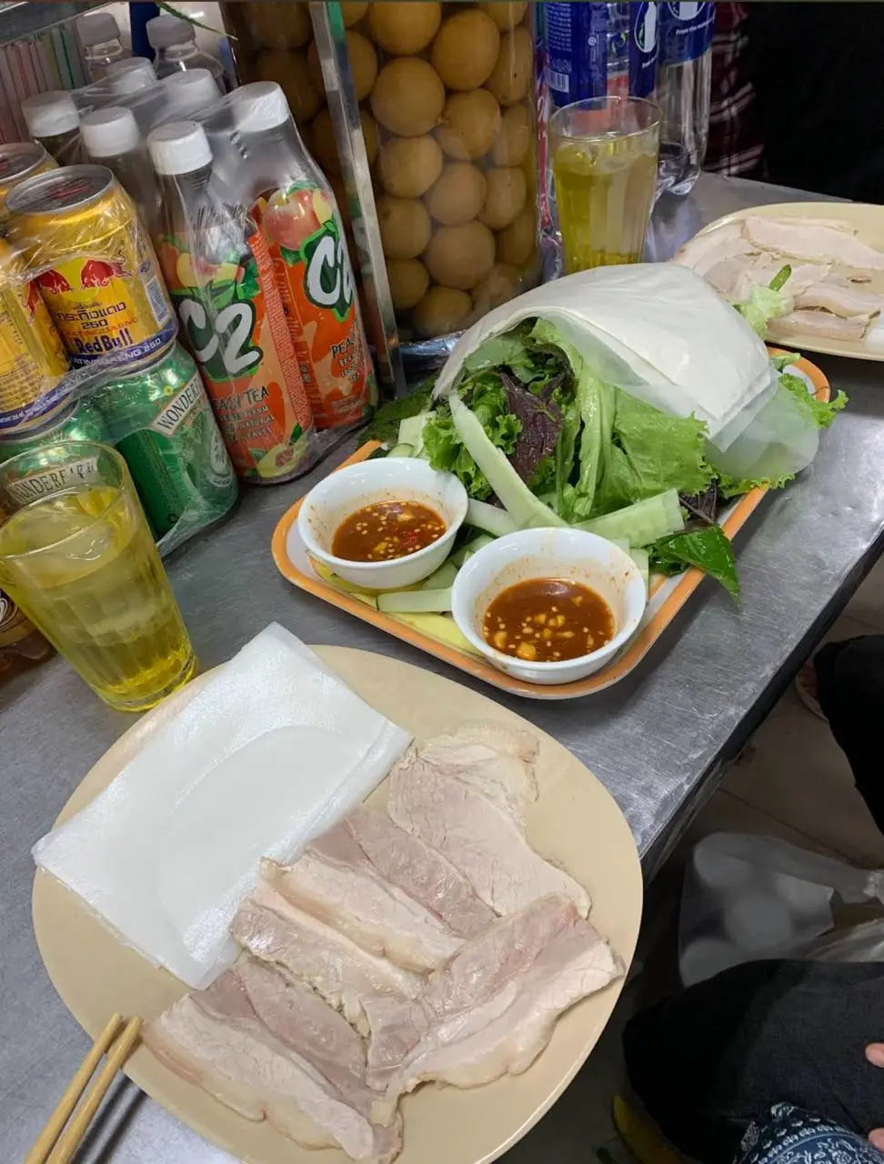 Bánh tráng nướng: Từ góc chợ Việt đến feed mạng xã hội