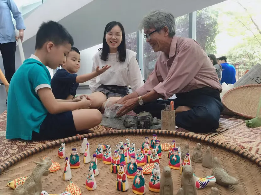 Trung thu tại Bảo tàng Dân tộc học: khi di sản nằm trong bàn tay trẻ nhỏ