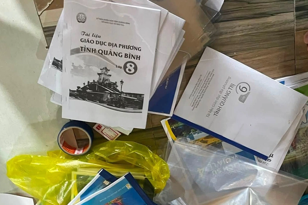 Photocopy sách giáo khoa cho con học: đâu là lằn ranh pháp lý?