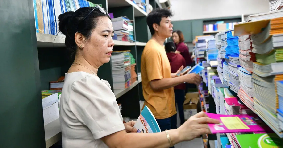 Thiếu 3,9 triệu sách giáo khoa: nghịch lý và lối thoát cho phụ huynh