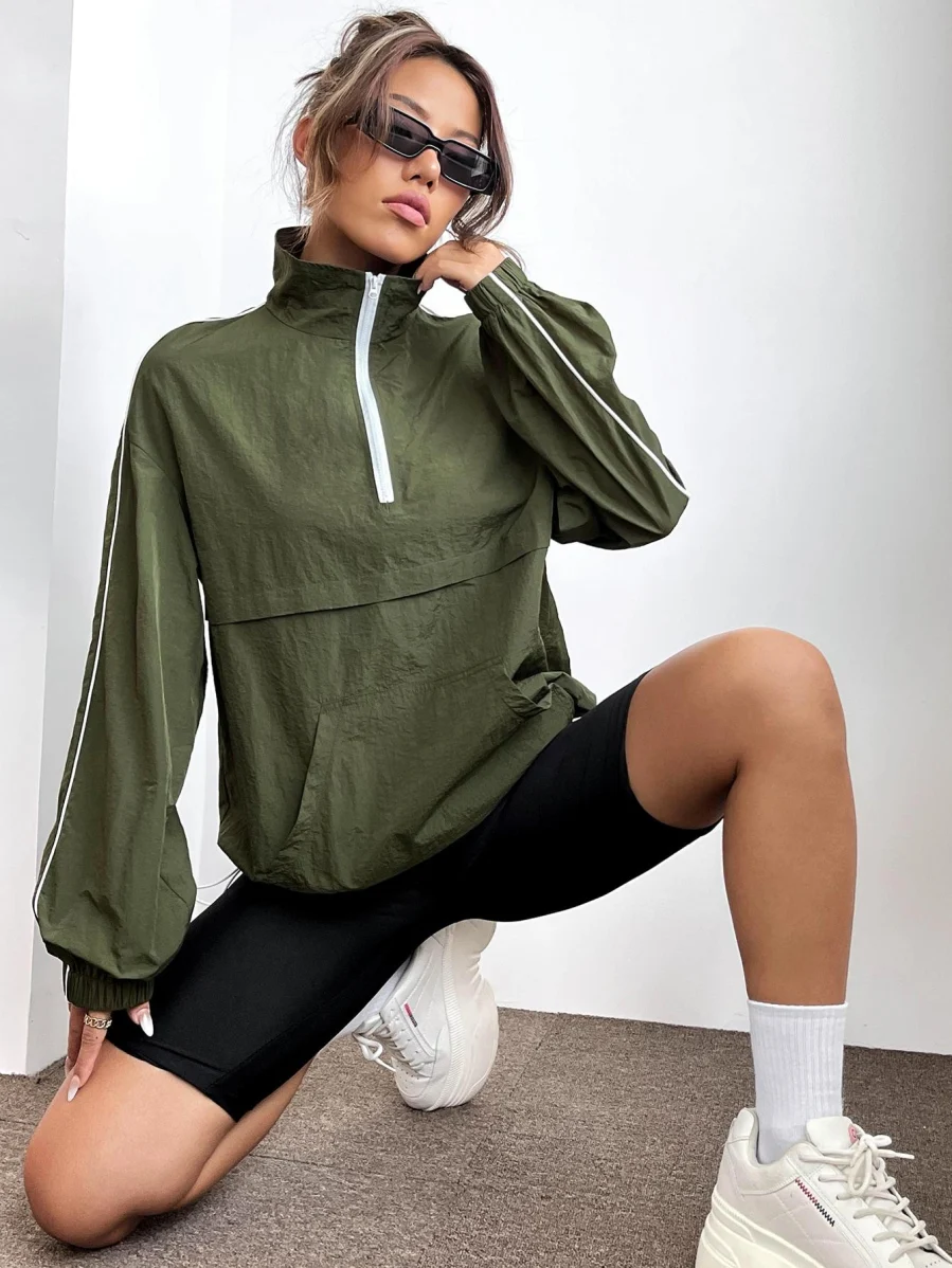Áo khoác da mùa thu: từ sàn diễn K-Fashion đến đường phố