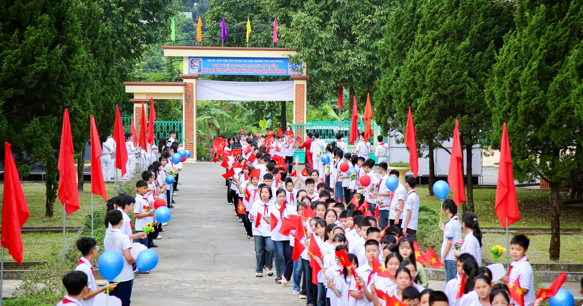 Những khoản phí nào trường công lập không được phép thu?