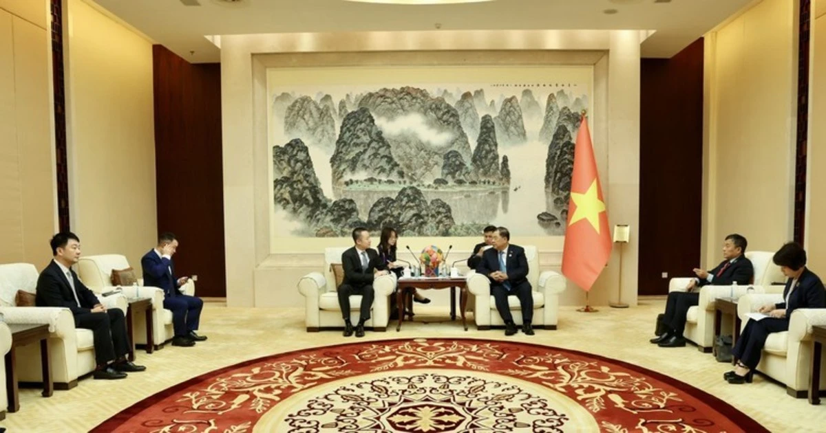Hợp tác hạ tầng Việt-Trung: Cơ hội vàng cho hạ tầng số, giao thông và năng lượng xanh