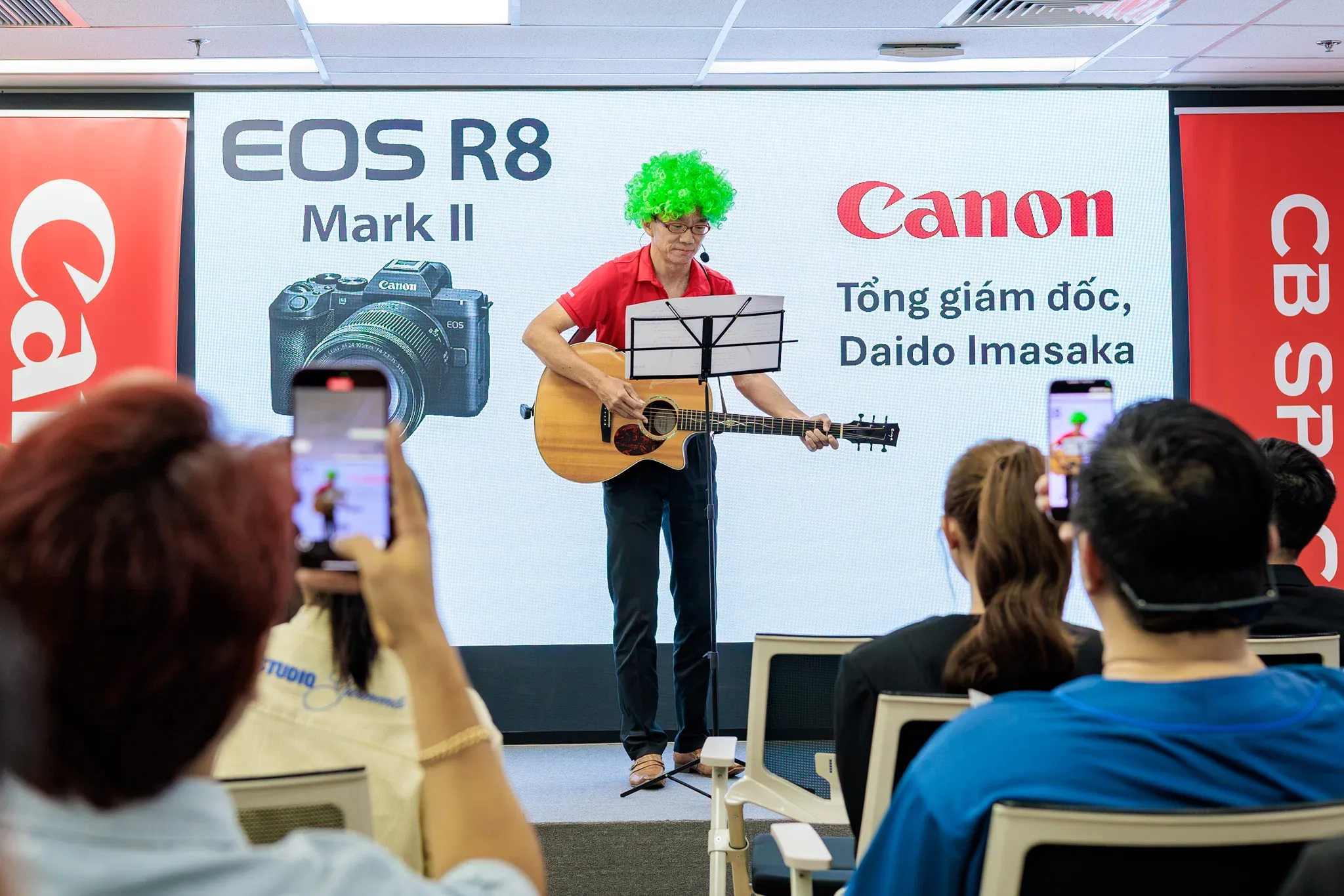 Canon EOS R8 Mark II: Những nâng cấp có đáng để đổi từ R8?