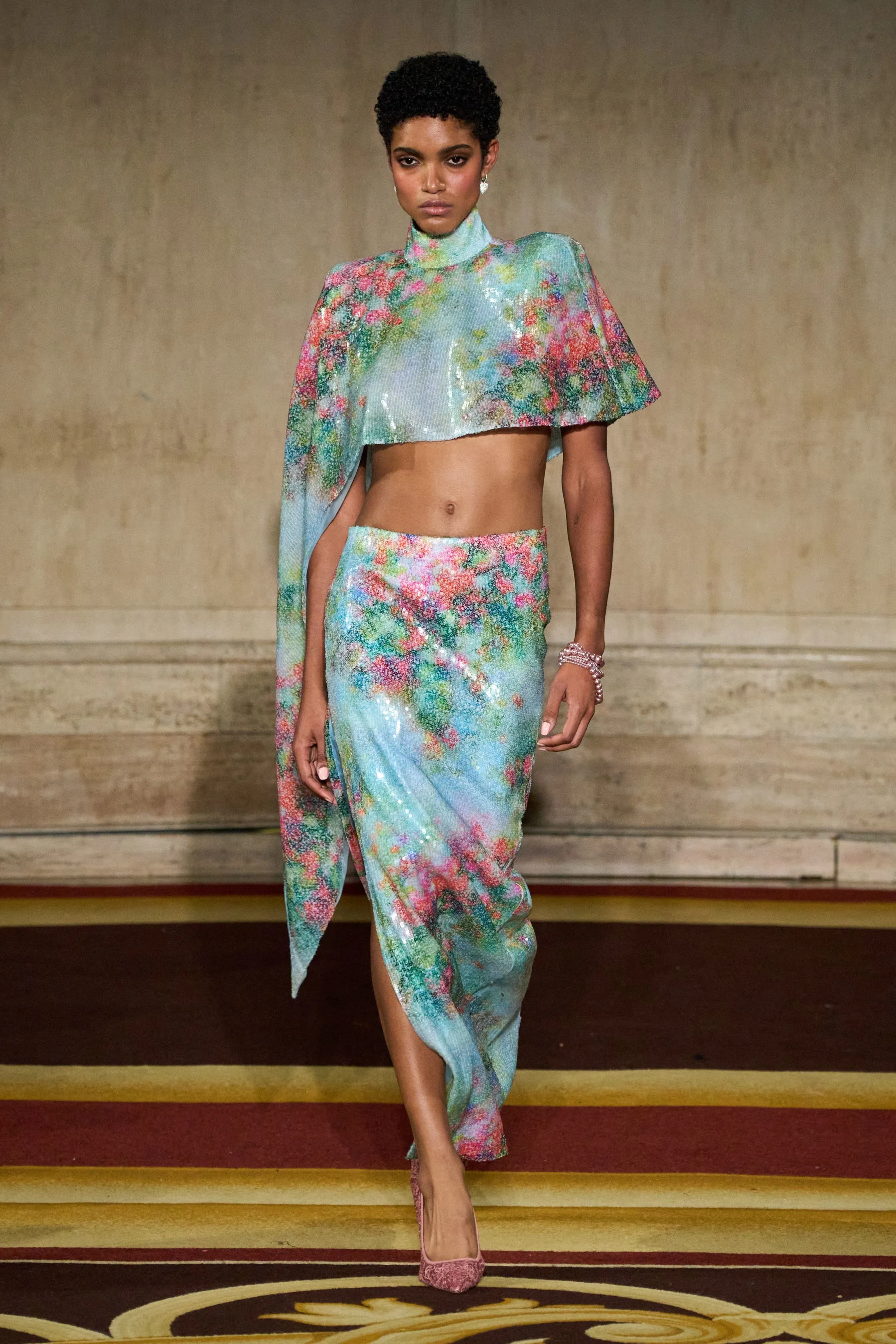Tommy Hilfiger tái xuất New York Fashion Week với năng lượng Gen Z