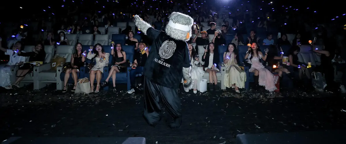 SOOBIN Live Concert Movie: Khi rạp phim hóa sân khấu và cảm xúc thuộc về fan