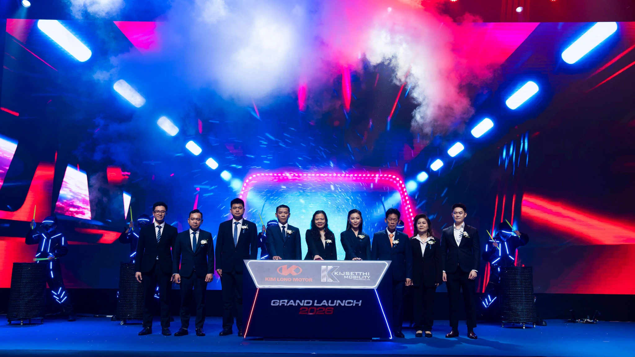 Xe bus Kim Long chinh phục thị trường Thái Lan