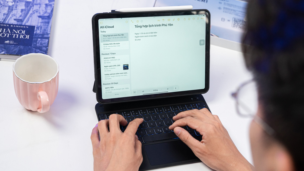 Bao da bàn phím iPad cho sinh viên: chọn combo tối ưu học tập