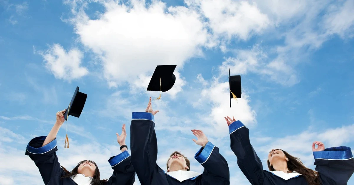 Cảnh báo: Chiêu lừa học bổng và chứng chỉ giả mạo nhắm vào học sinh, phụ huynh