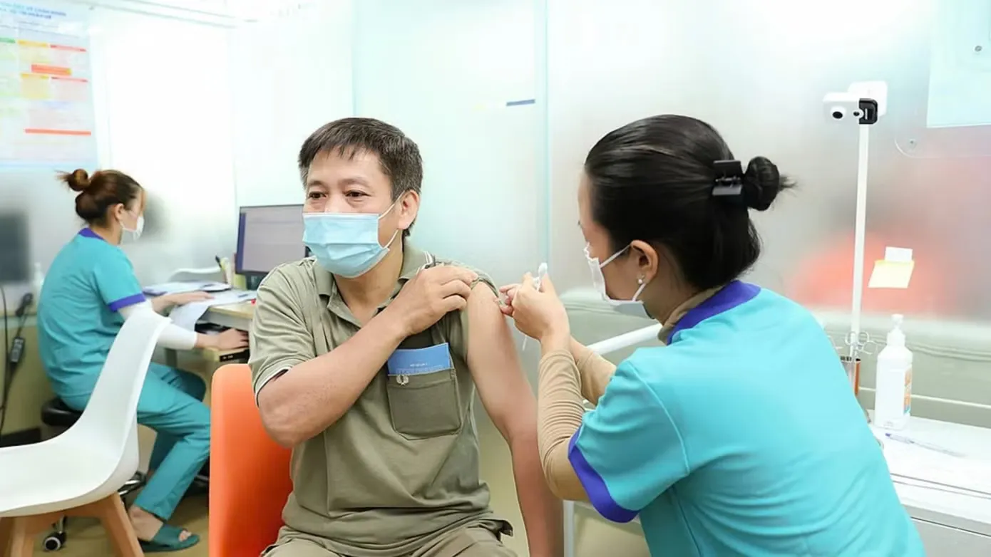 Phòng ngừa cúm và RSV cho trẻ sơ sinh khi giao mùa