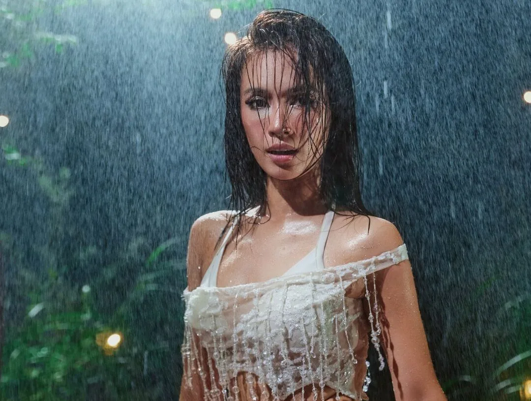 Ái Phương và cú lột xác nghệ thuật trong MV “Buông Lòng”