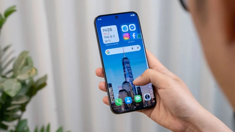 HONOR X9e Pro vs TECNO Pova Curve 2: chọn pin khủng hay màn hình cong?